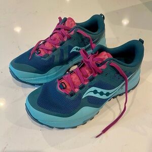 Brand new! Saucony Xodus 10 Marine Blue Trail Shoes, size 10.